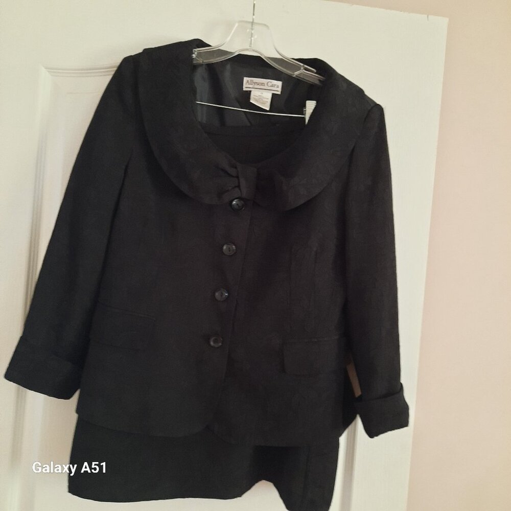 Allyson Cara Elegant Lined 2pc Skirt Suit Size 10